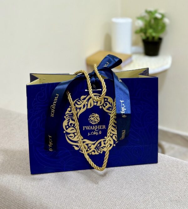 V النقصة المتميزة: (دهن سيوفي + المجالس الكمبودي + رقائق العود الفيتنامي)